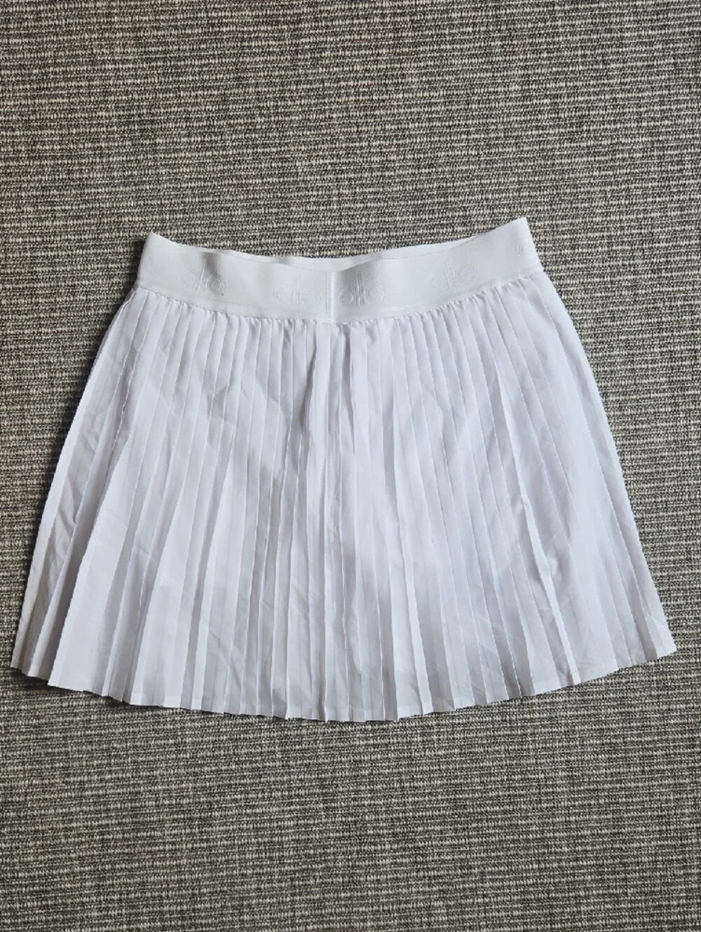 ALO Yoga White Pleated Tennis Skirt